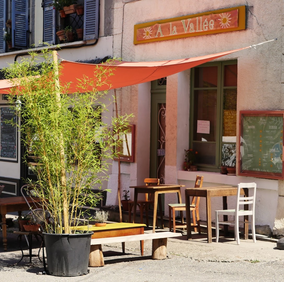 À La Vallée - restaurant sandwicherie, pâtisserie, épicerie · Photos 10